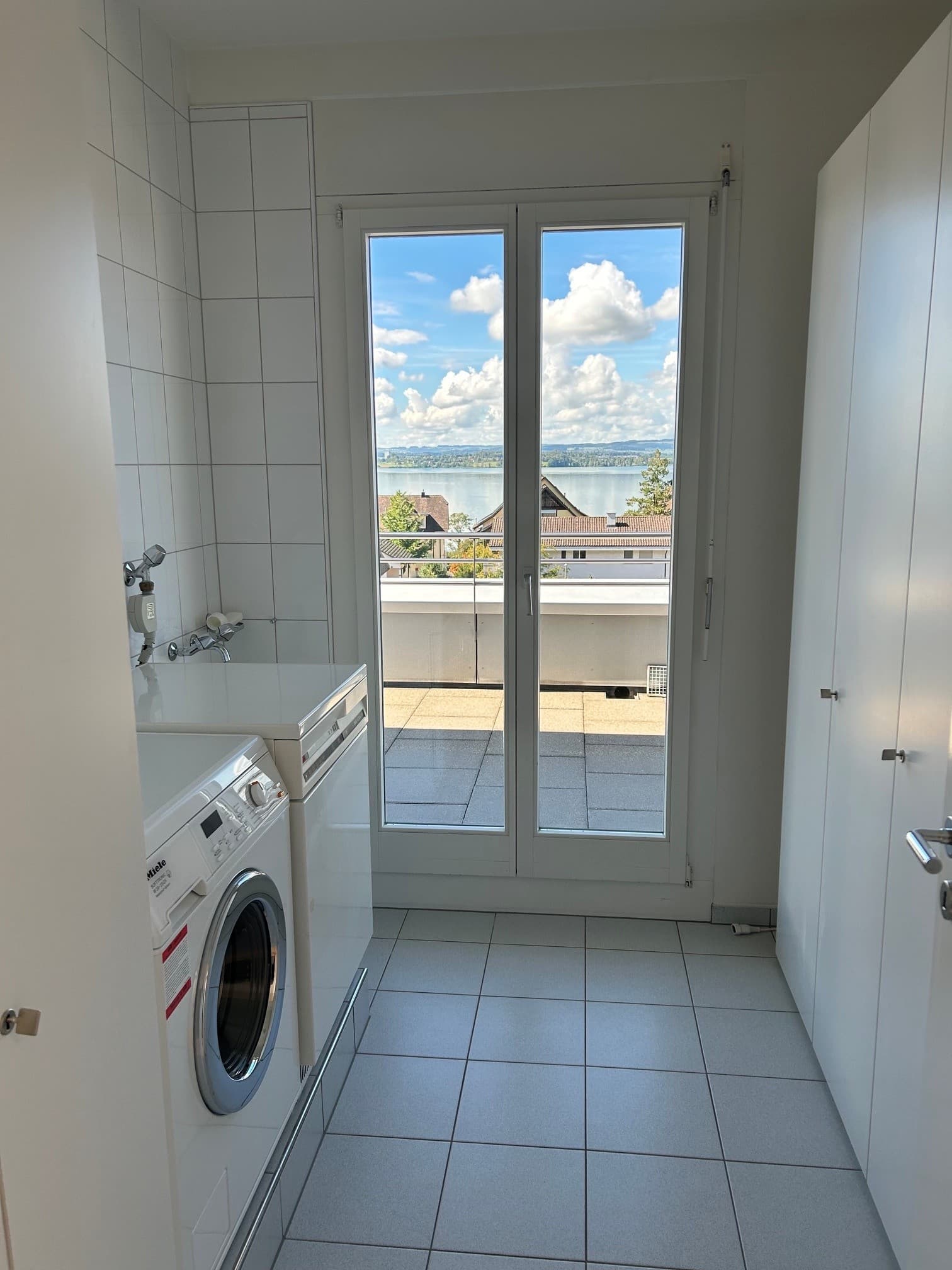 Wohnen auf höchstem Niveau – exklusive 6-Zimmer-Attikawohnung in Oberwil bei Zug in 6317 Oberwil b. Zug – Bild 18