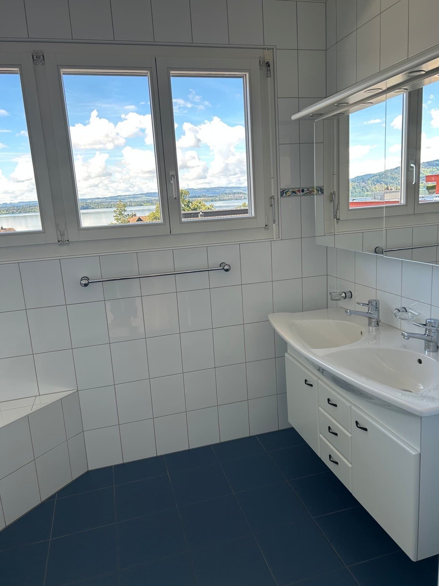 Wohnen auf höchstem Niveau – exklusive 6-Zimmer-Attikawohnung in Oberwil bei Zug in 6317 Oberwil b. Zug – Bild 16