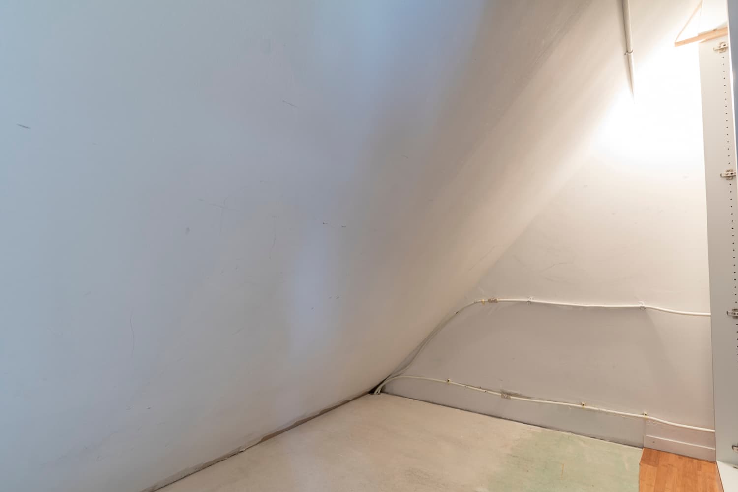 Charmante Dachwohnung mit Galerie und besonderem Wohnambiente in 3013 Bern – Bild 10