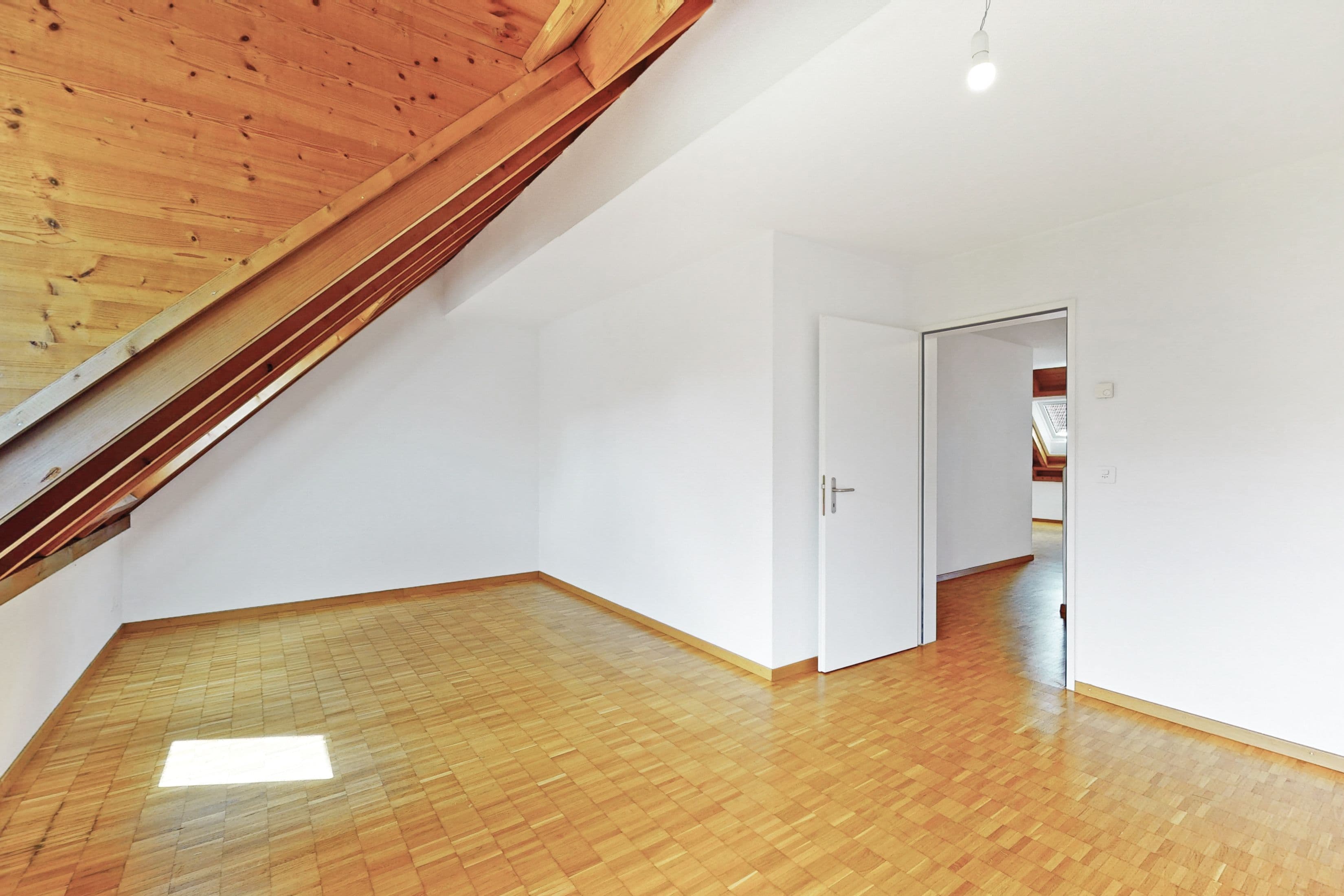 Grosszügig wohnen in ruhiger Lage in Hettlingen in 8442 Hettlingen – Bild 3