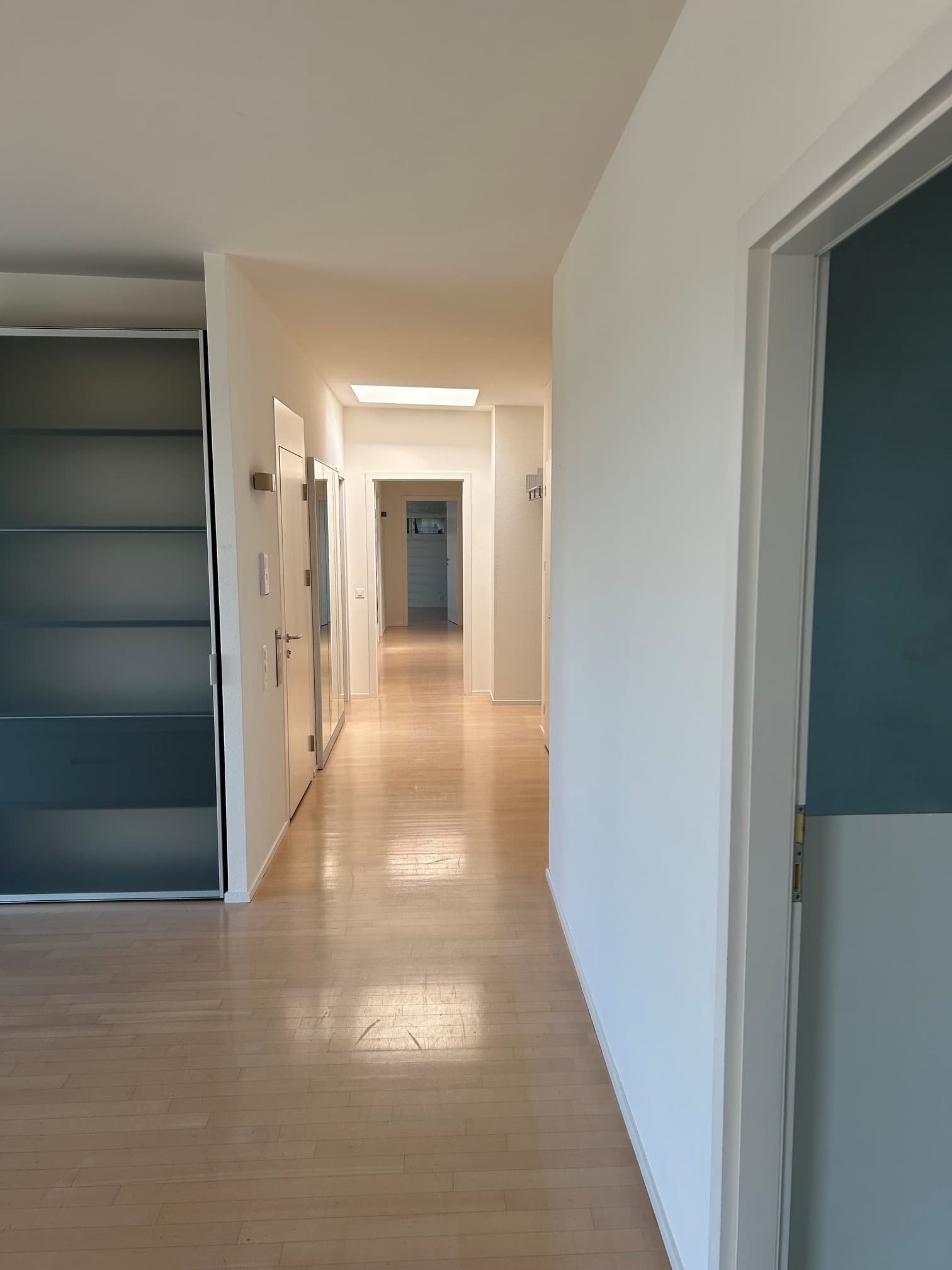 Wohnen auf höchstem Niveau – exklusive 6-Zimmer-Attikawohnung in Oberwil bei Zug in 6317 Oberwil b. Zug – Bild 22