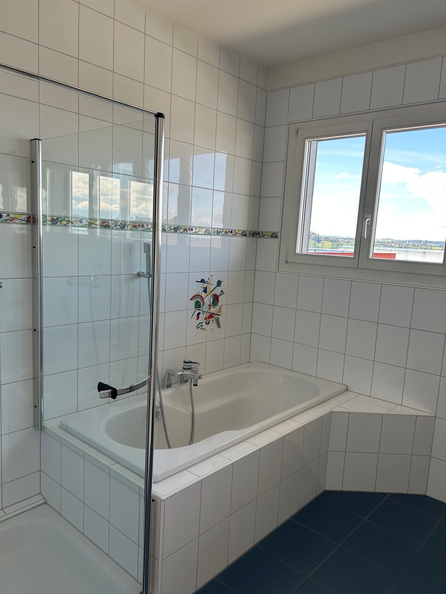 Wohnen auf höchstem Niveau – exklusive 6-Zimmer-Attikawohnung in Oberwil bei Zug in 6317 Oberwil b. Zug – Bild 15