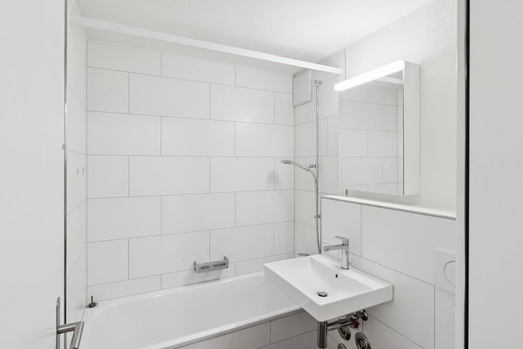 1 Monat Nettomietzins geschenkt - Frisch sanierte Wohnung in 4103 Bottmingen – Bild 4