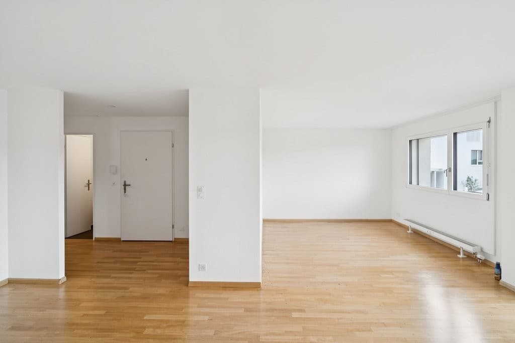 1 Monat Nettomietzins geschenkt - Frisch sanierte Wohnung in 4103 Bottmingen – Bild 2